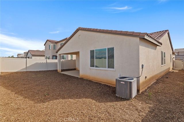 36932 Buccella, Beaumont, CA 92223