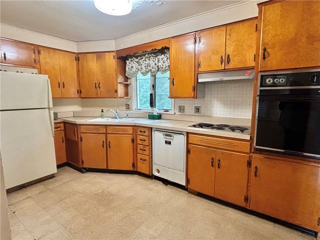 2137 West Ridge Road, Greece, NY 14626