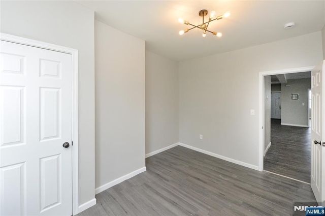 23 Bayview Avenue, Jersey City, NJ 07305