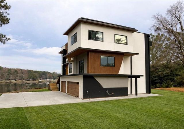 3085 Lake Jodeco Road, Jonesboro, GA 30236