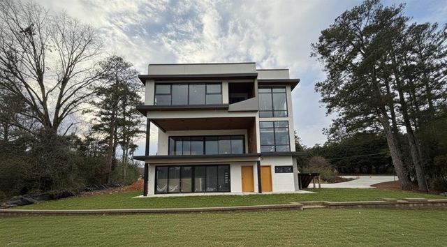 3085 Lake Jodeco Road, Jonesboro, GA 30236