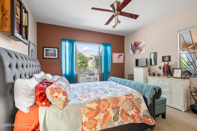 470 W Calle Artistica, Green Valley, AZ 85614