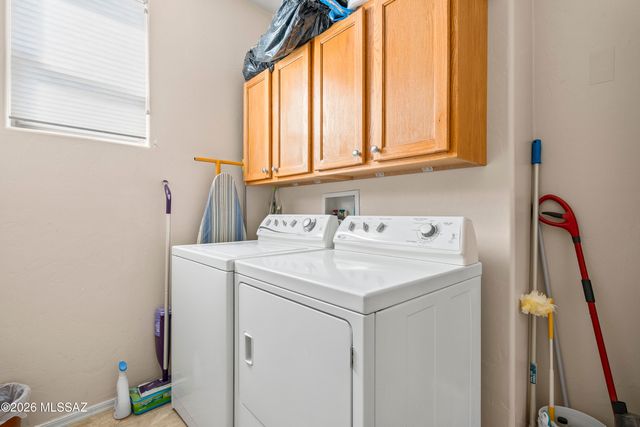 470 W Calle Artistica, Green Valley, AZ 85614