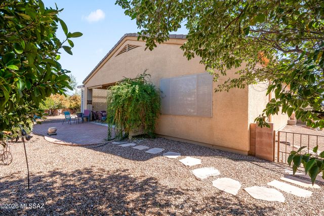 470 W Calle Artistica, Green Valley, AZ 85614