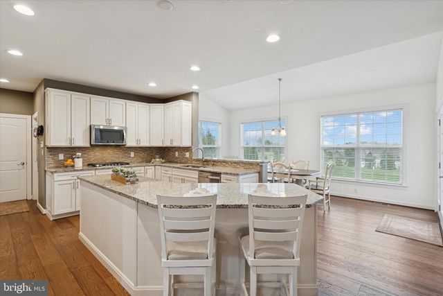 1392 HICKORY HILL RD, Chadds Ford, PA 19317