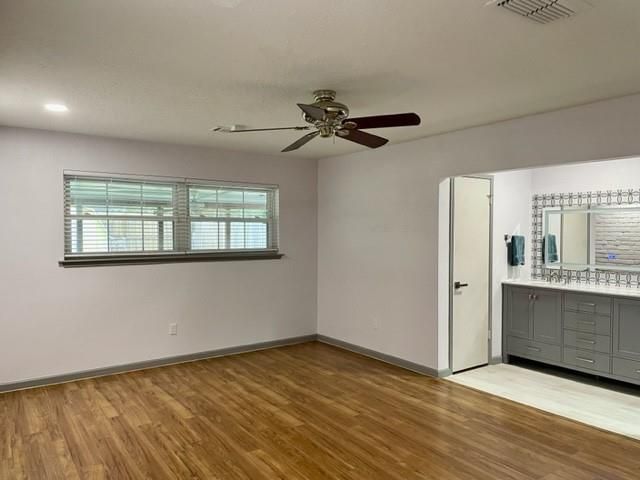 710 Voyager Drive, Houston, TX 77062