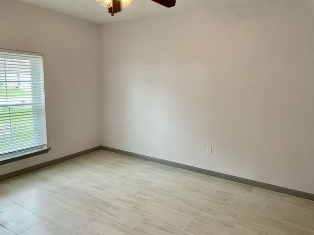 710 Voyager Drive, Houston, TX 77062