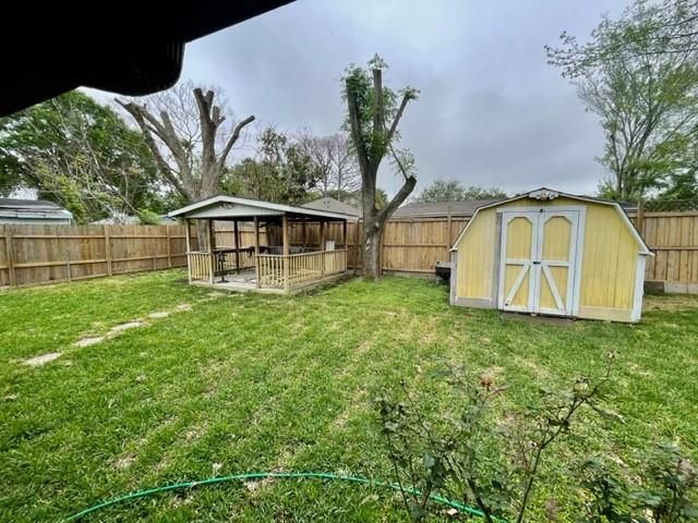 710 Voyager Drive, Houston, TX 77062