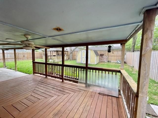 710 Voyager Drive, Houston, TX 77062