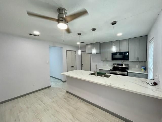710 Voyager Drive, Houston, TX 77062