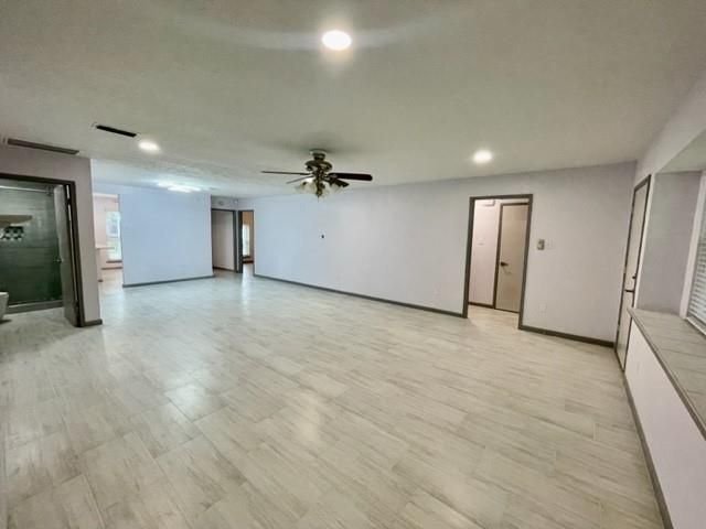710 Voyager Drive, Houston, TX 77062