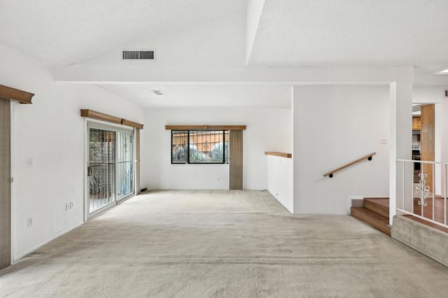 4441 Deborah Lane NE, Albuquerque, NM 87111