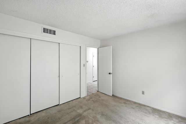 4441 Deborah Lane NE, Albuquerque, NM 87111