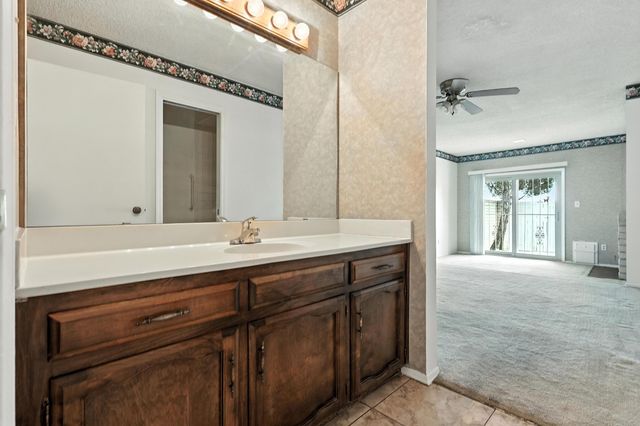 4441 Deborah Lane NE, Albuquerque, NM 87111