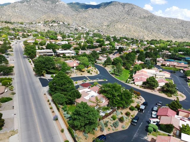 4441 Deborah Lane NE, Albuquerque, NM 87111