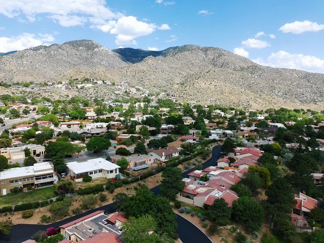 4441 Deborah Lane NE, Albuquerque, NM 87111