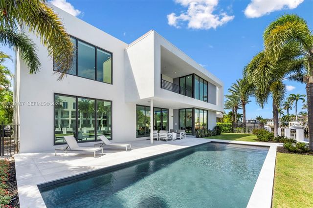 4232 E Tradewinds Avenue, Lauderdale-By-The-Sea, Lauderdale By The Sea, FL 33308