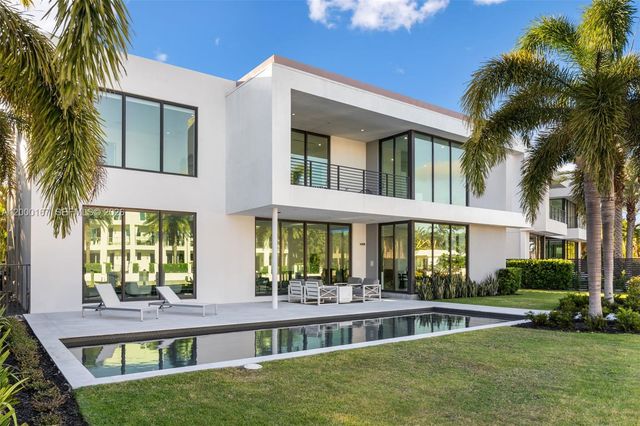 4232 E Tradewinds Avenue, Lauderdale-By-The-Sea, Lauderdale By The Sea, FL 33308