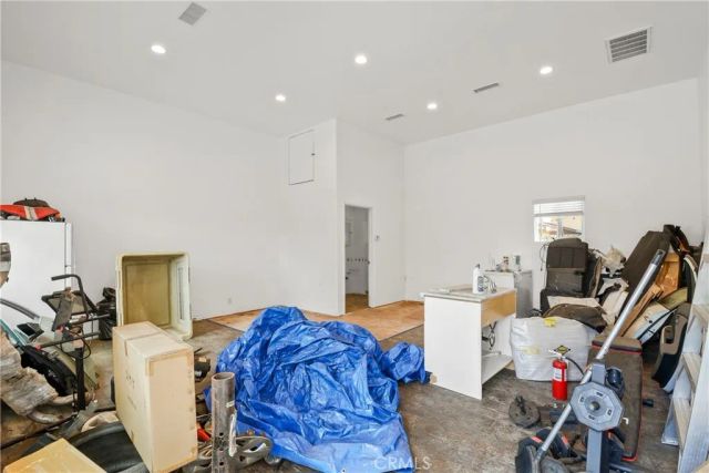 9261 Cedar, Bellflower, CA 90706