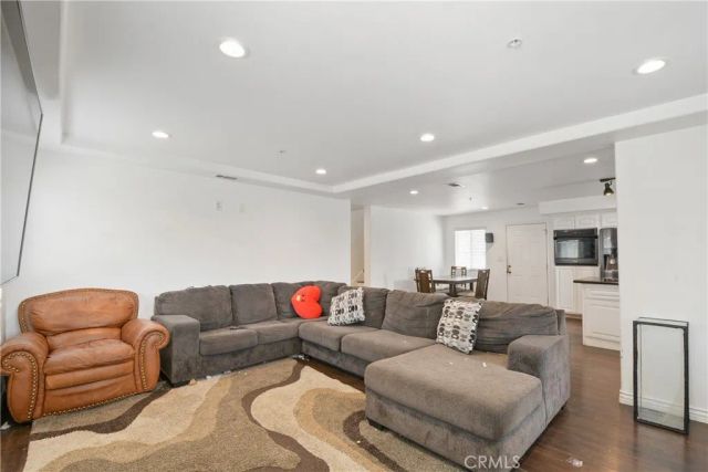 9261 Cedar, Bellflower, CA 90706