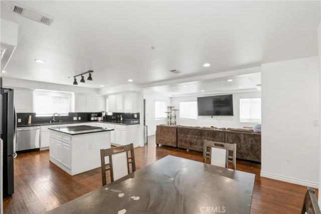 9261 Cedar, Bellflower, CA 90706