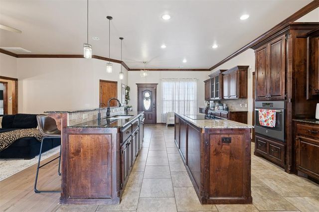 4024 Southridge Lane, Piedmont, OK 73078