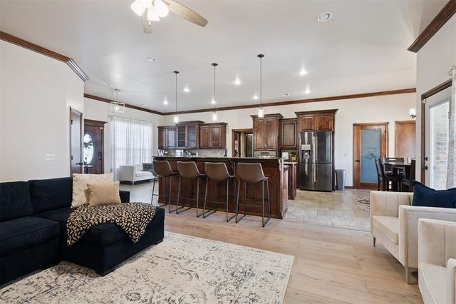 4024 Southridge Lane, Piedmont, OK 73078