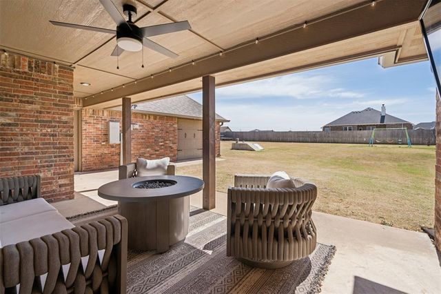 4024 Southridge Lane, Piedmont, OK 73078