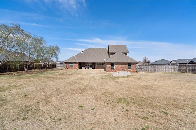 4024 Southridge Lane, Piedmont, OK 73078