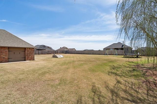 4024 Southridge Lane, Piedmont, OK 73078