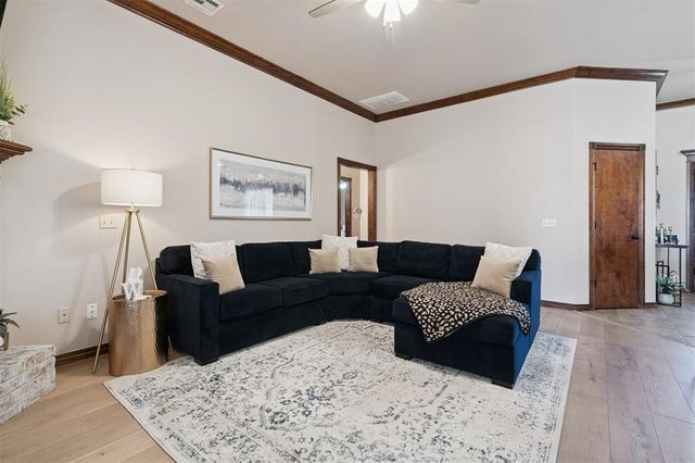 4024 Southridge Lane, Piedmont, OK 73078