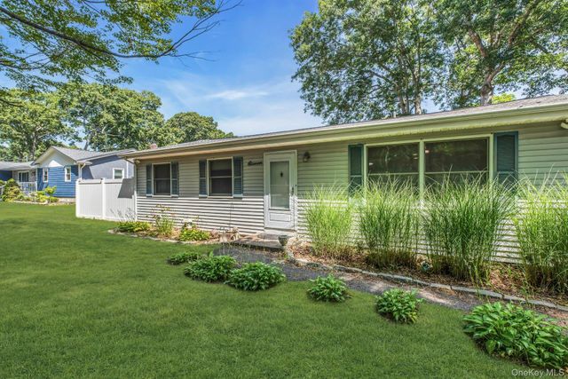 11 Wood Avenue, Shirley, NY 11967