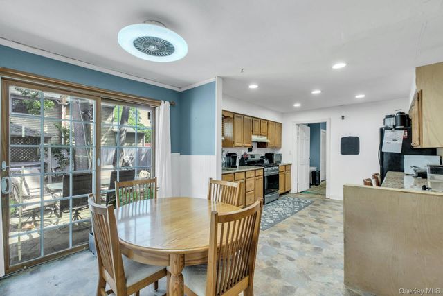 11 Wood Avenue, Shirley, NY 11967
