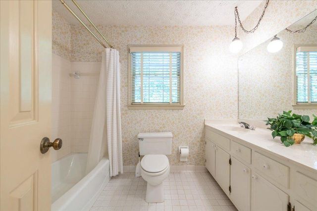 5103 Sandlewood Court, Marietta, GA 30068