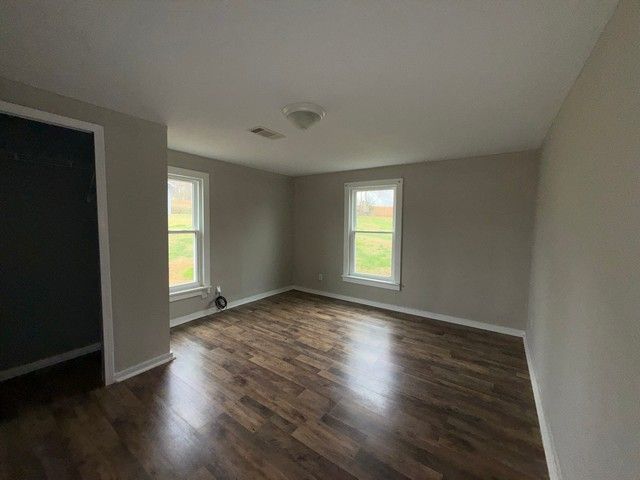 469 Fred Cooper Rd, Mcminnville, TN 37110