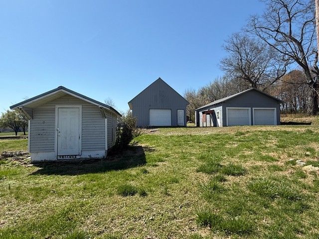 469 Fred Cooper Rd, Mcminnville, TN 37110