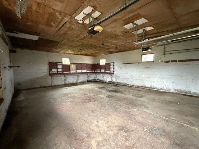 469 Fred Cooper Rd, Mcminnville, TN 37110