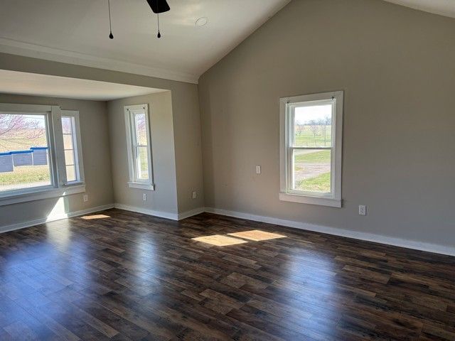 469 Fred Cooper Rd, Mcminnville, TN 37110