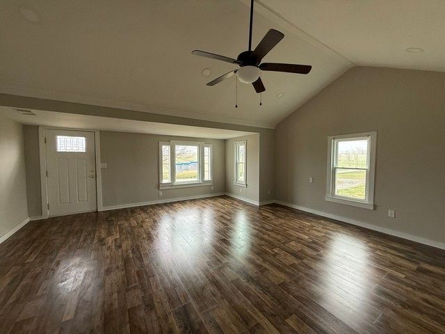 469 Fred Cooper Rd, Mcminnville, TN 37110