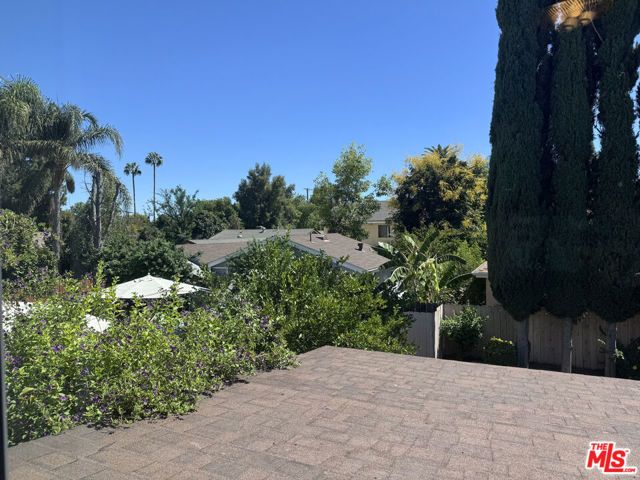 18320 Elkwood Street, Los Angeles, CA 91335