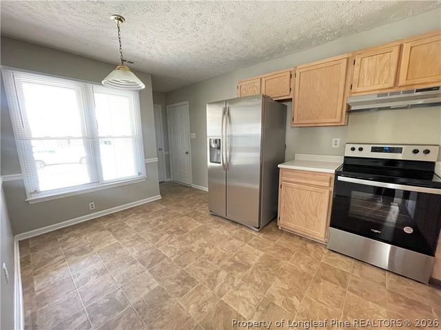 2840 Chillingworth Drive, Fayetteville, NC 28306