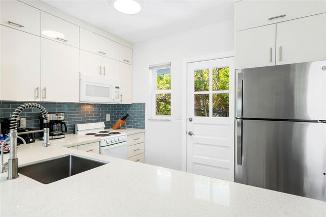 3015 Seville Street 6, Fort Lauderdale, FL 33304