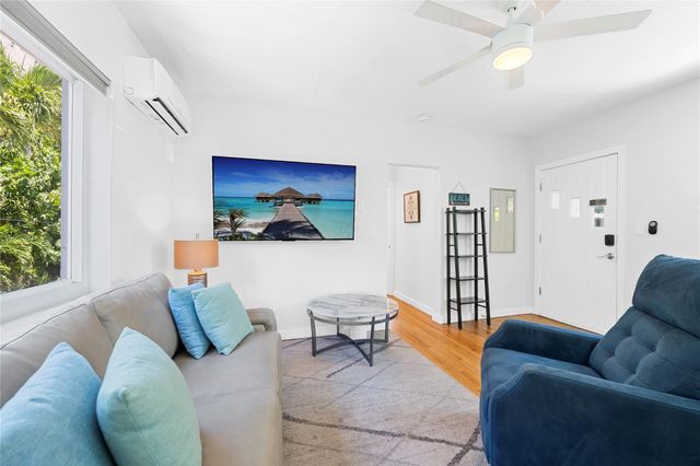 3015 Seville Street 6, Fort Lauderdale, FL 33304