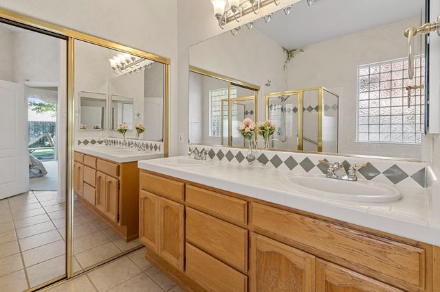 1364 Copping Ct, Folsom, CA 95630