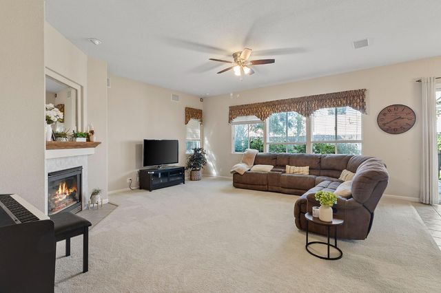 1364 Copping Ct, Folsom, CA 95630