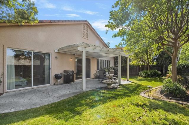 1364 Copping Ct, Folsom, CA 95630