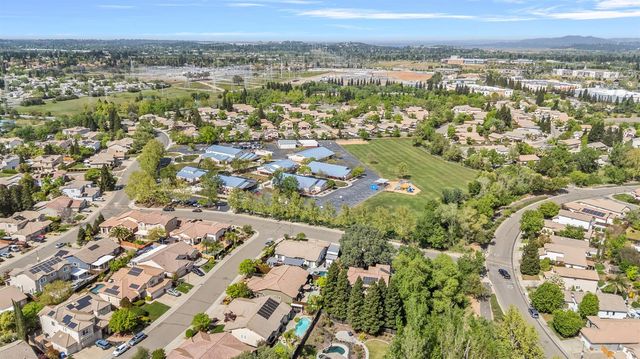 1364 Copping Ct, Folsom, CA 95630