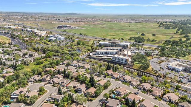 1364 Copping Ct, Folsom, CA 95630