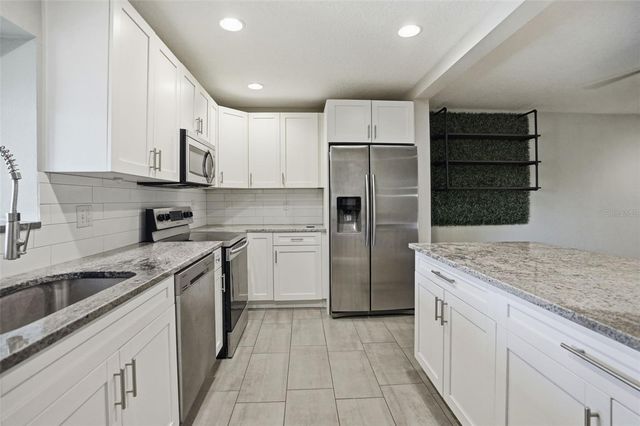 727 N HIMES AVENUE, Tampa, FL 33609