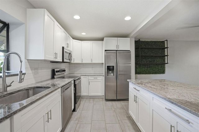 727 N HIMES AVENUE, Tampa, FL 33609